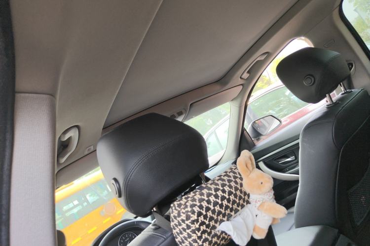 Used BMW 3 Series GT 2013 320i Leading Model Headliner