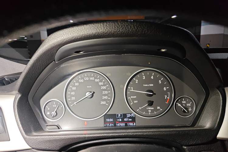 Used BMW 3 Series GT 2013 320i Leading Model Instrument Cluster