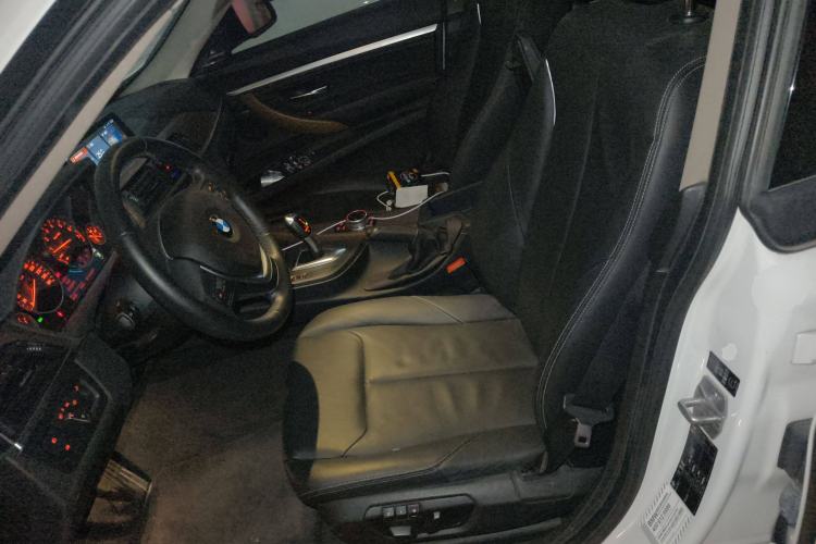 Used BMW 3 Series GT 2013 320i Sport Design Package Left Front Seat