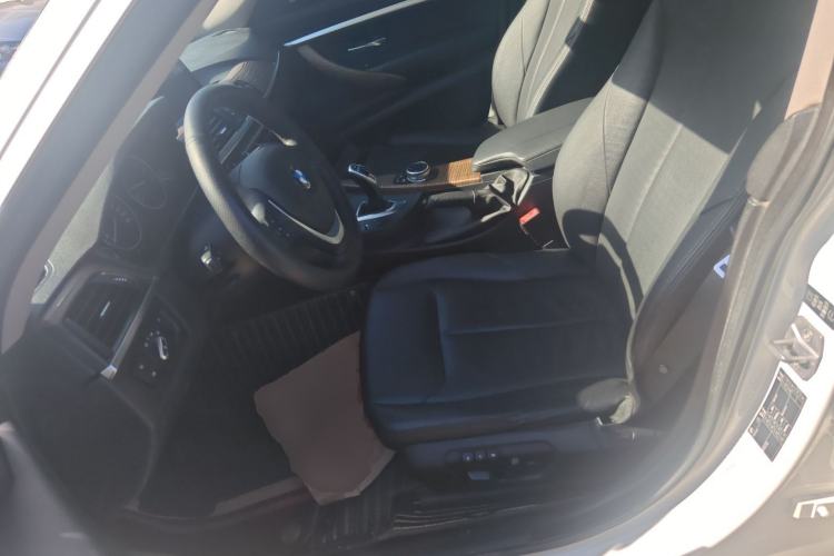 Used BMW 3 Series GT 2013 328i Sport Design Package Left Front Seat