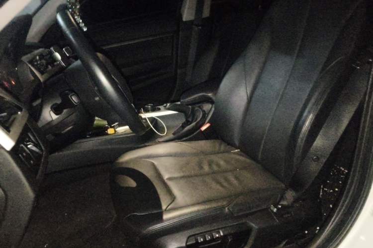 Used BMW 3 Series GT 2013 320i Leading Model Left Front Seat