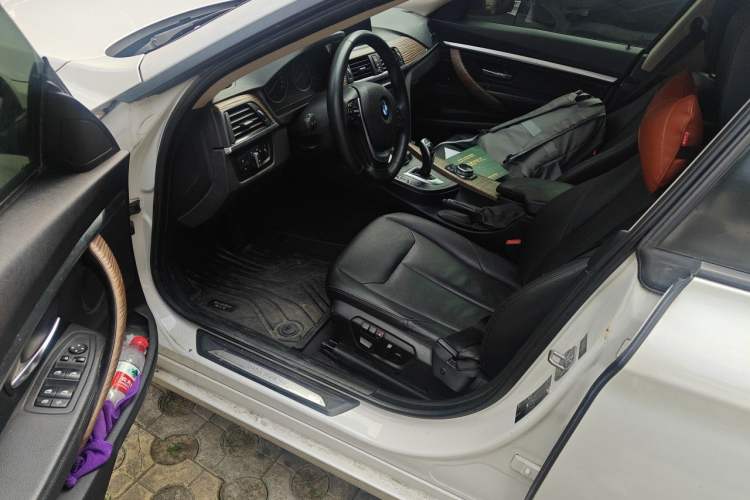 Used BMW 3 Series GT 2013 328i Sport Design Package Left Front Seat