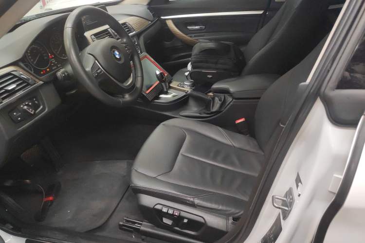 Used BMW 3 Series GT 2013 320i Sport Design Package Left Front Seat