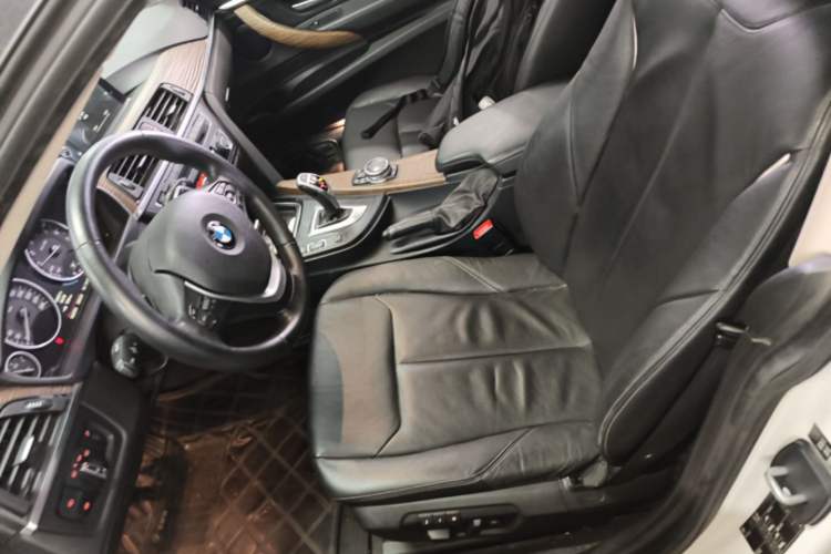 Used BMW 3 Series GT 2013 328i Sport Design Package Left Front Seat