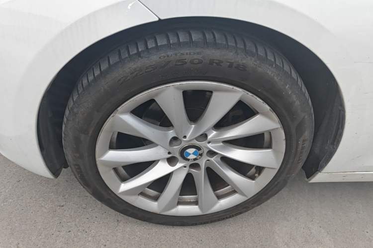 Used BMW 3 Series GT 2013 320i Sport Design Package Left Front Wheel Hub