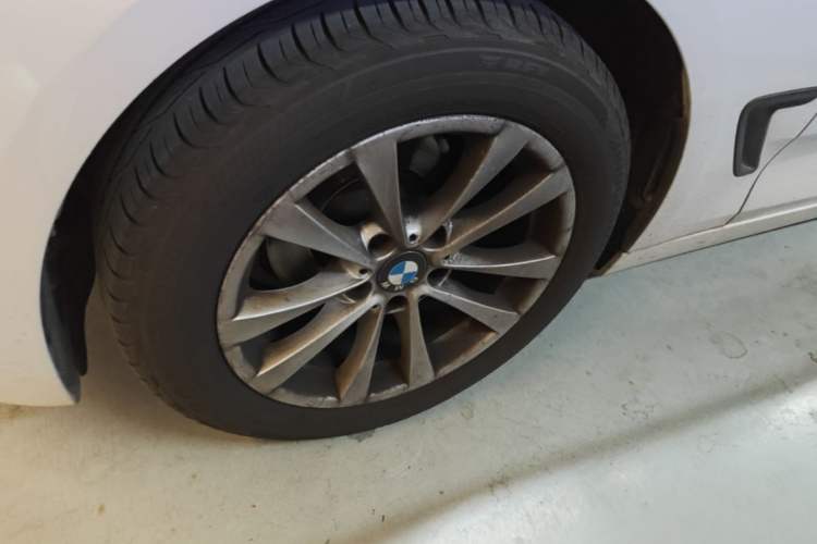 Used BMW 3 Series GT 2013 320i Leading Model Left Front Wheel Hub