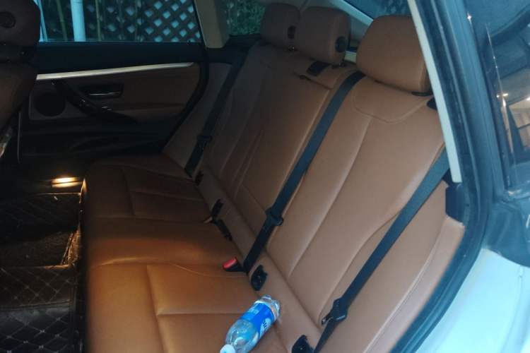 Used BMW 3 Series GT 2013 320i Leading Model Left Rear Seat