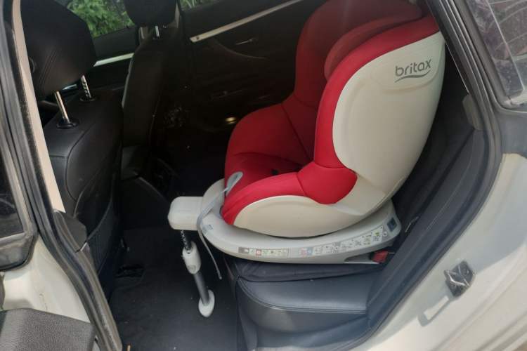 Used BMW 3 Series GT 2013 320i Sport Design Package Left Rear Seat
