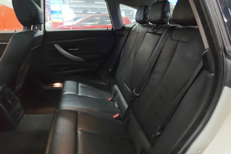 Used BMW 3 Series GT 2013 320i Leading Model Left Rear Seat
