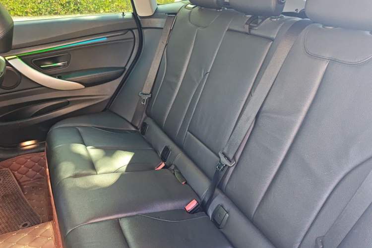Used BMW 3 Series GT 2013 320i Leading Model Left Rear Seat
