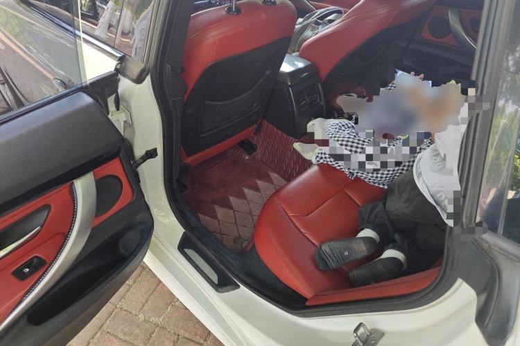 Used BMW 3 Series GT 2013 328i Sport Design Package Left Rear Seat