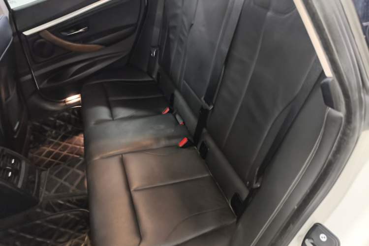Used BMW 3 Series GT 2013 328i Sport Design Package Left Rear Seat