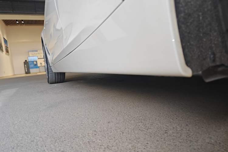 Used BMW 3 Series GT 2013 328i Sport Design Package Left Side Sill