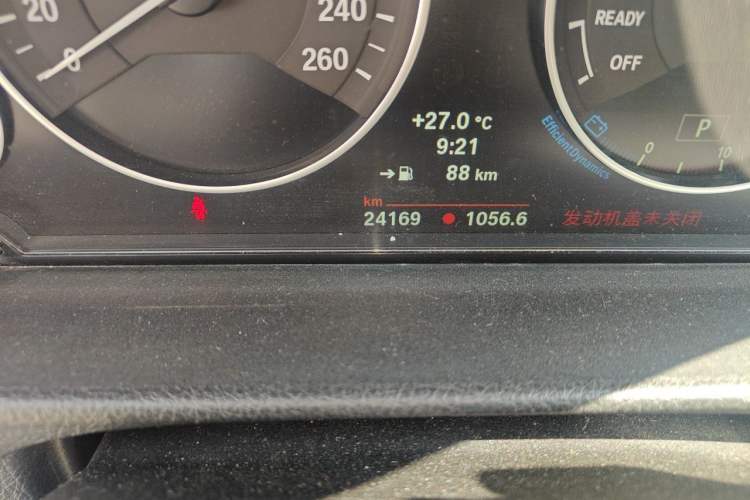 Used BMW 3 Series GT 2013 328i Sport Design Package Odometer Close Up