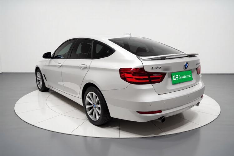 Used BMW 3 Series GT 2013 320i Leading Model Rear Left 45 Deg