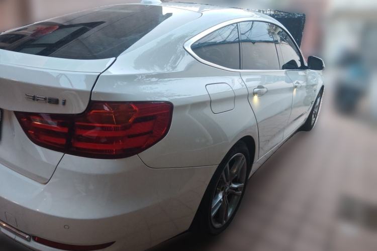 Used BMW 3 Series GT 2013 320i Leading Model Rear Right 45 Deg