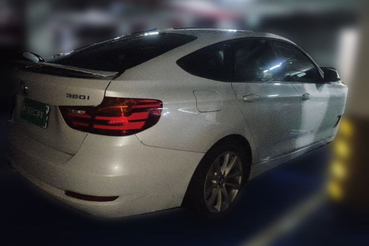 Used BMW 3 Series GT 2013 320i Leading Model Rear Right 45 Deg