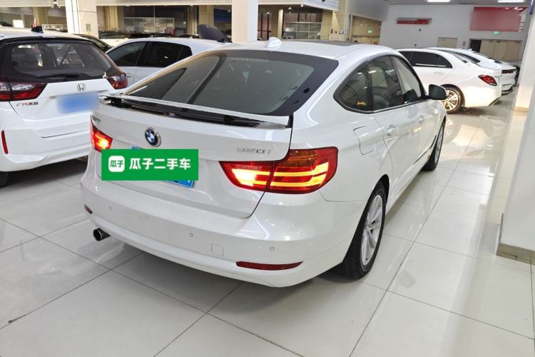 Used BMW 3 Series GT 2013 320i Leading Model Rear Right 45 Deg