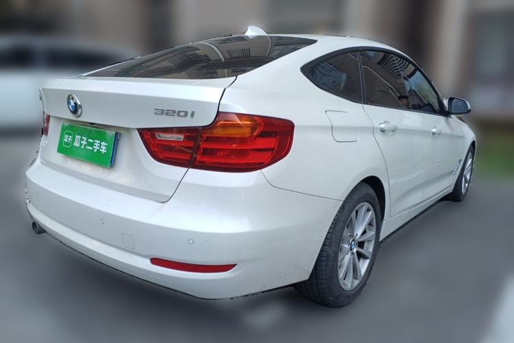 Used BMW 3 Series GT 2013 320i Leading Model Rear Right 45 Deg