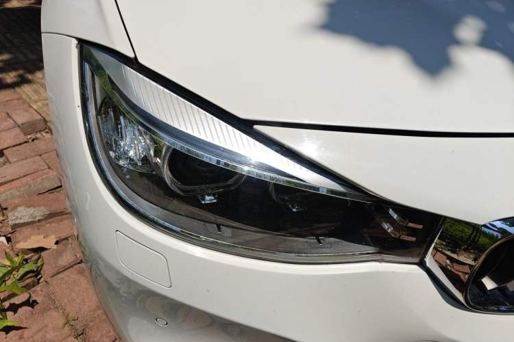 Used BMW 3 Series GT 2013 328i Sport Design Package Right Front Headlight