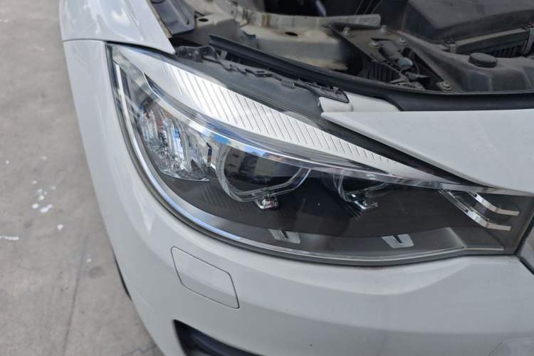 Used BMW 3 Series GT 2013 320i Leading Model Right Front Headlight