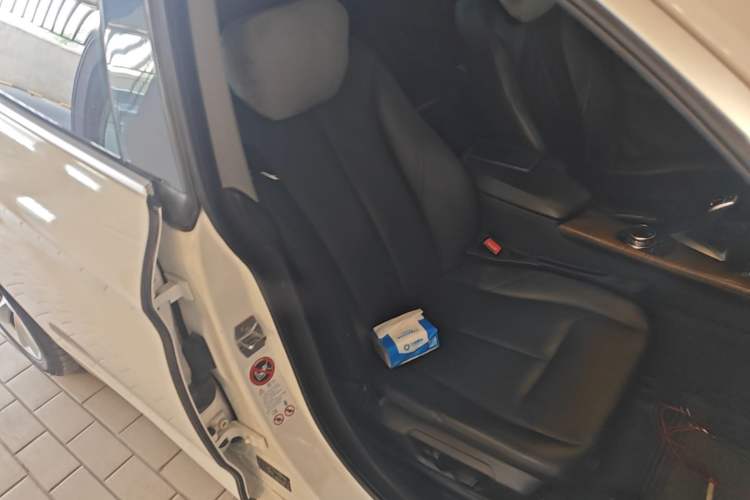 Used BMW 3 Series GT 2013 328i Sport Design Package Right Front Seat