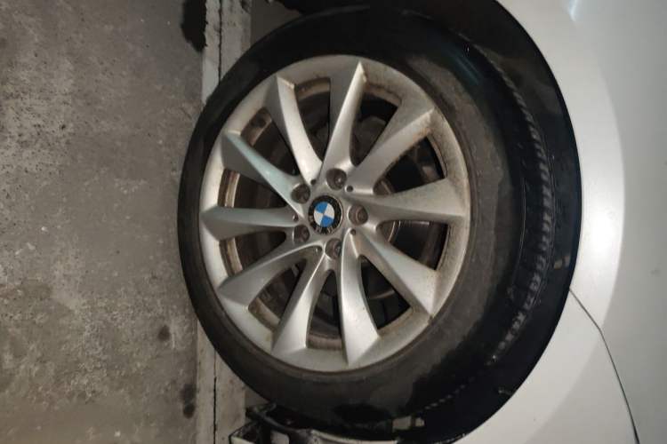Used BMW 3 Series GT 2013 320i Sport Design Package Right Front Wheel Hub