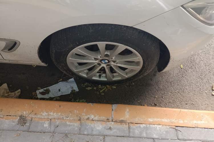 Used BMW 3 Series GT 2013 320i Leading Model Right Front Wheel Hub