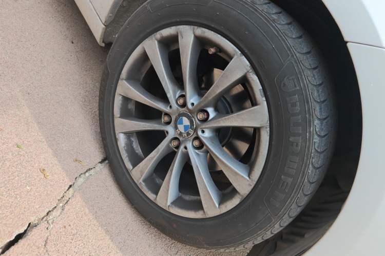 Used BMW 3 Series GT 2013 320i Leading Model Right Front Wheel Hub