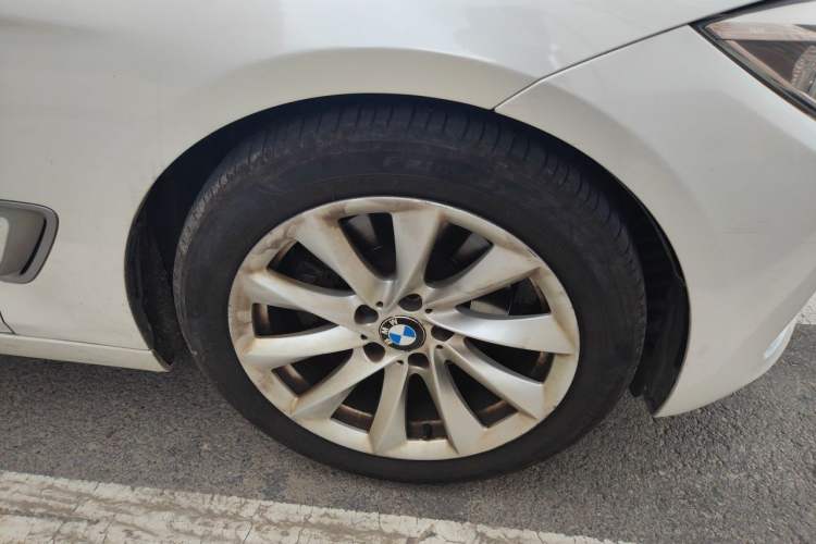 Used BMW 3 Series GT 2013 328i Sport Design Package Right Front Wheel Hub