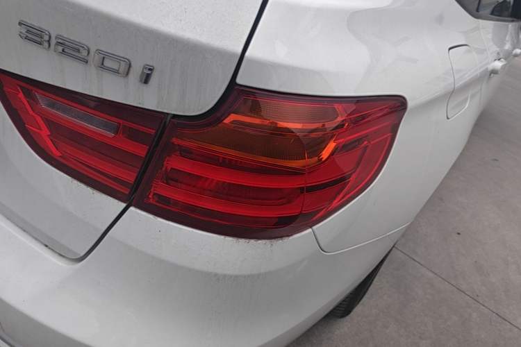 Used BMW 3 Series GT 2013 320i Sport Design Package Right Rear Taillight