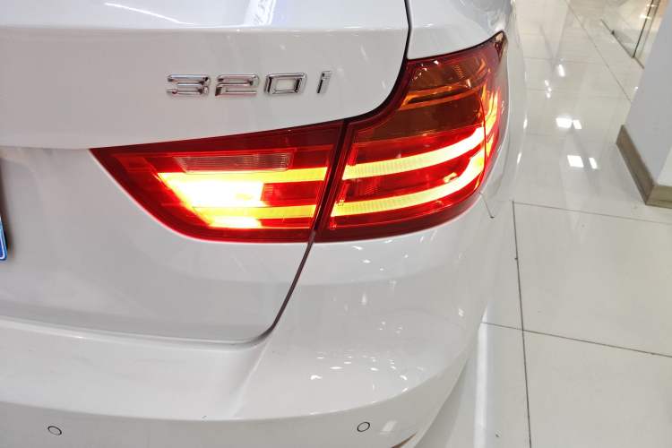 Used BMW 3 Series GT 2013 320i Leading Model Right Rear Taillight