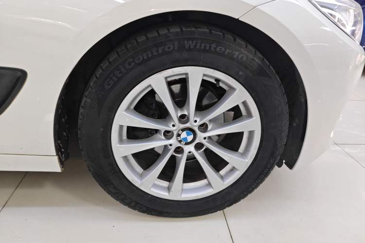 Used BMW 3 Series GT 2013 320i Leading Model Right Rear Wheel Hub