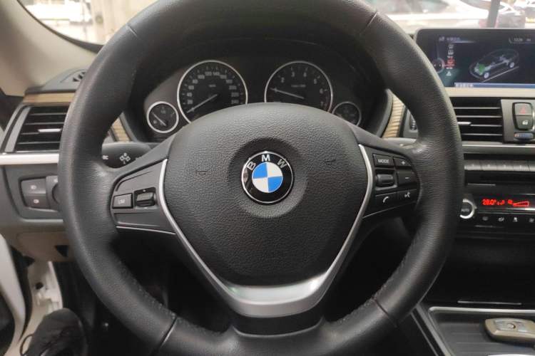 Used BMW 3 Series GT 2013 320i Sport Design Package Steering Wheel