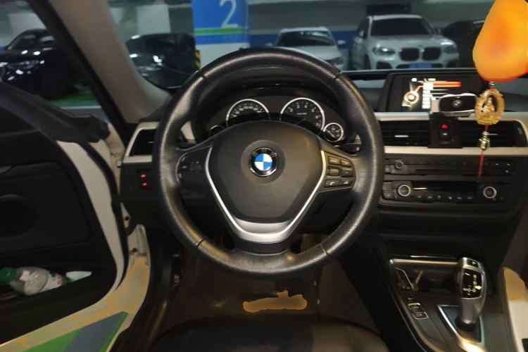 Used BMW 3 Series GT 2013 320i Leading Model Steering Wheel