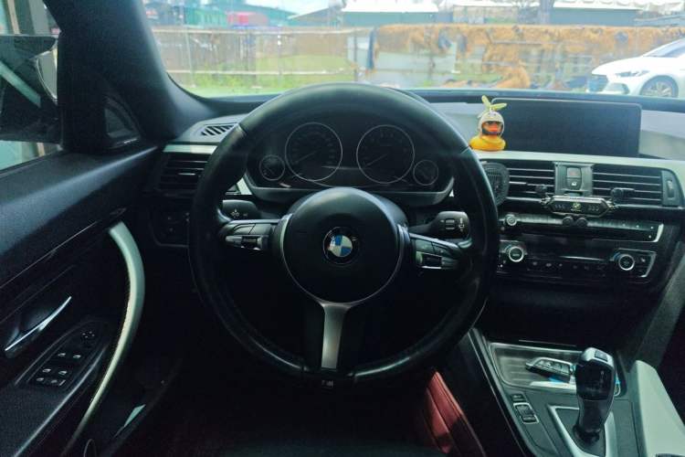 Used BMW 3 Series GT 2013 320i Sport Design Package Steering Wheel