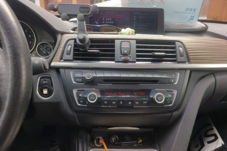 Used BMW 3 Series GT 2013 320i Sport Design Package Audio And AC Panel