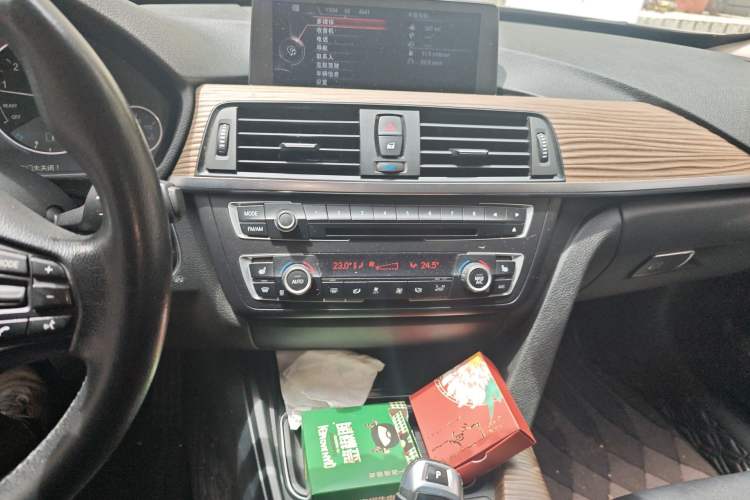 Used BMW 3 Series GT 2013 320i Sport Design Package Audio And AC Panel