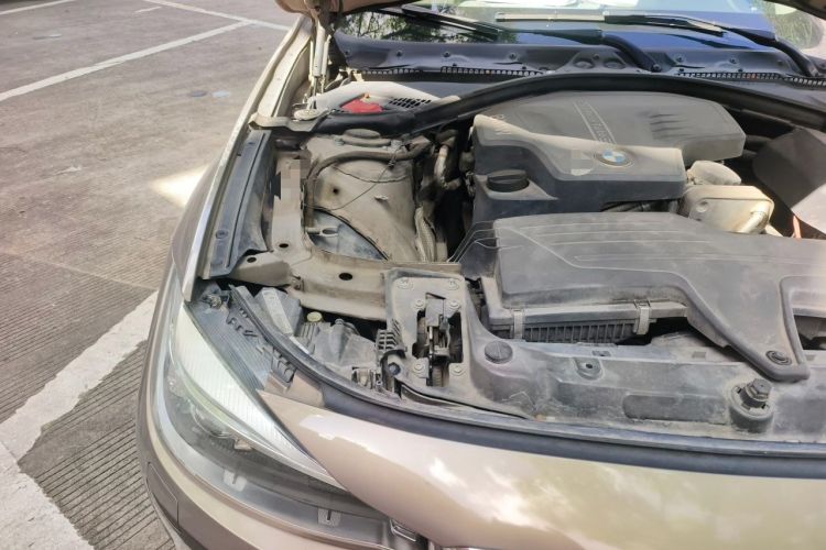 Used BMW 3 Series GT 2013 320i Sport Design Package Engine Bay Right
