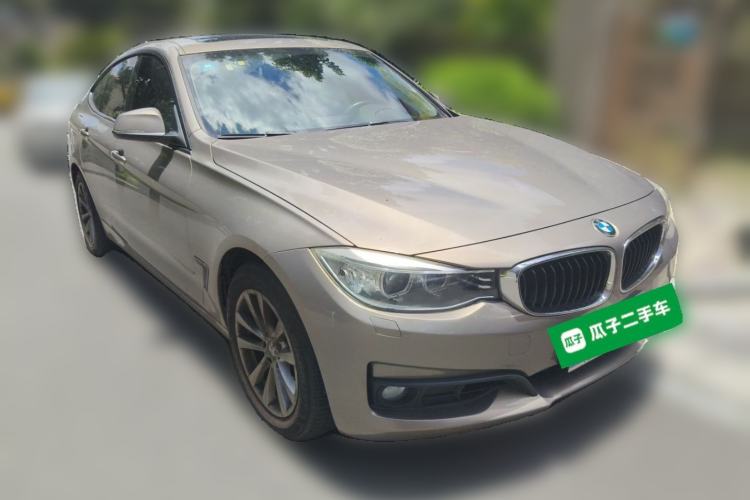 Used BMW 3 Series GT 2013 320i Leading Model Front Right 45 Deg