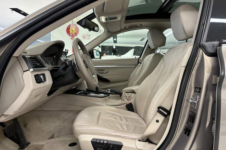 Used BMW 3 Series GT 2013 328i Sport Design Package Interior 11