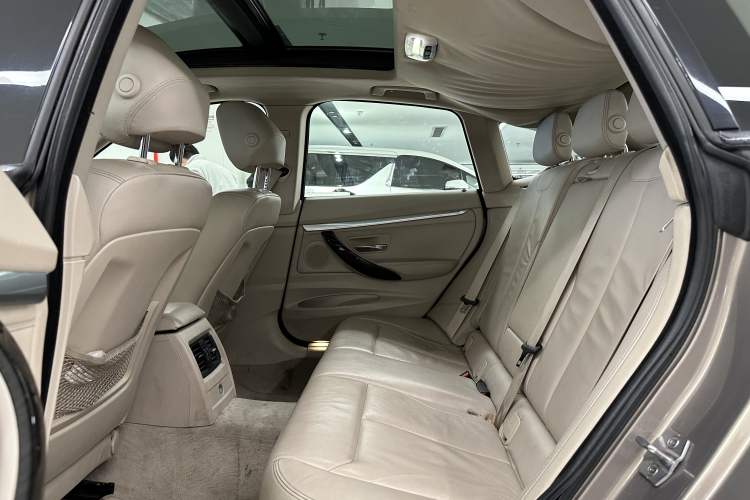 Used BMW 3 Series GT 2013 328i Sport Design Package Interior 12