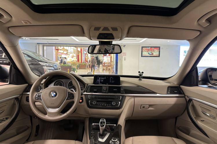 Used BMW 3 Series GT 2013 328i Sport Design Package Interior 8