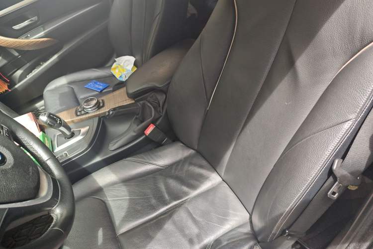 Used BMW 3 Series GT 2013 320i Sport Design Package Left Front Seat