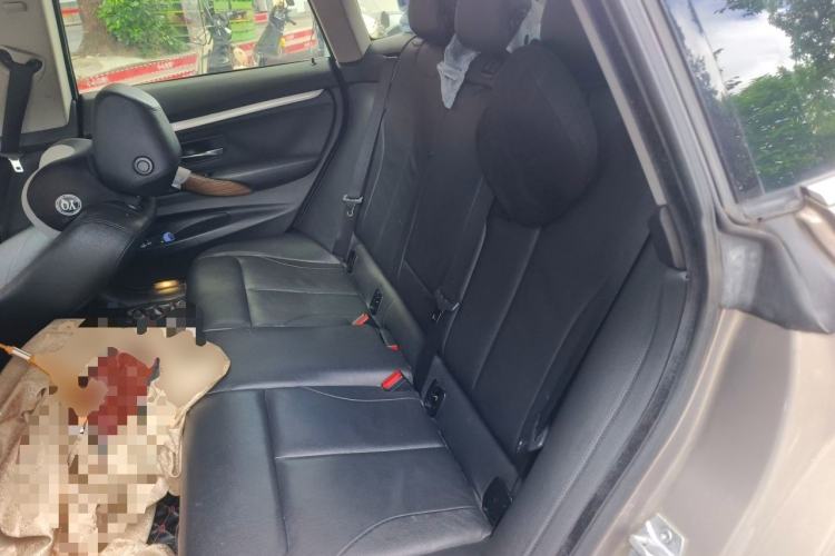 Used BMW 3 Series GT 2013 320i Sport Design Package Left Rear Seat