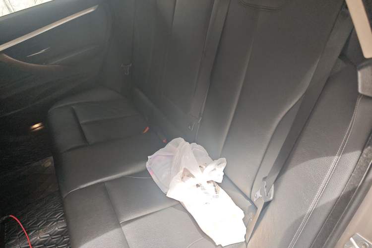 Used BMW 3 Series GT 2013 320i Sport Design Package Left Rear Seat