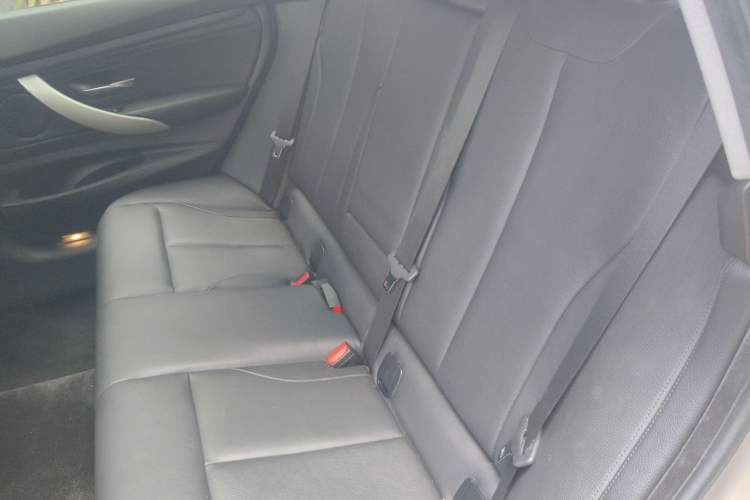 Used BMW 3 Series GT 2013 320i Leading Model Left Rear Seat
