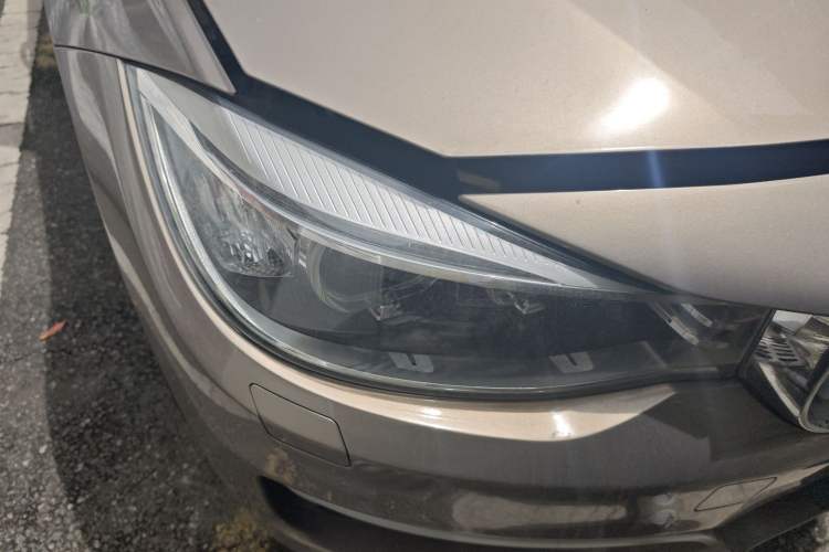 Used BMW 3 Series GT 2013 320i Sport Design Package Right Front Headlight
