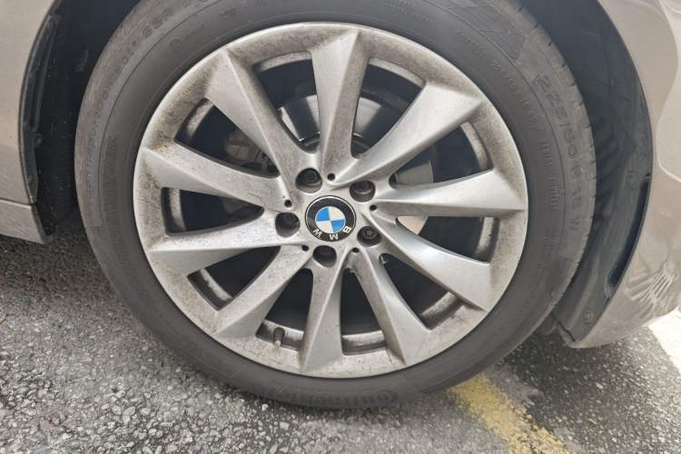 Used BMW 3 Series GT 2013 320i Sport Design Package Right Front Wheel Hub