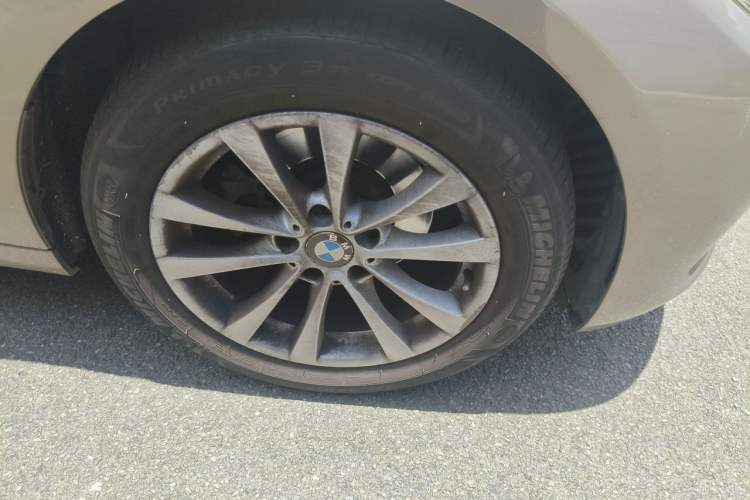 Used BMW 3 Series GT 2013 320i Leading Model Right Front Wheel Hub